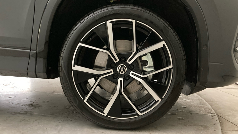 Volkswagen Tayron 2.0 TDI R-Line 5dr DSG7 [7 Seat] Diesel Estate